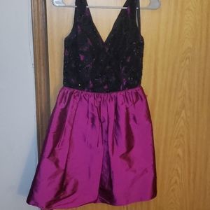Short dress, US size 4, never worn